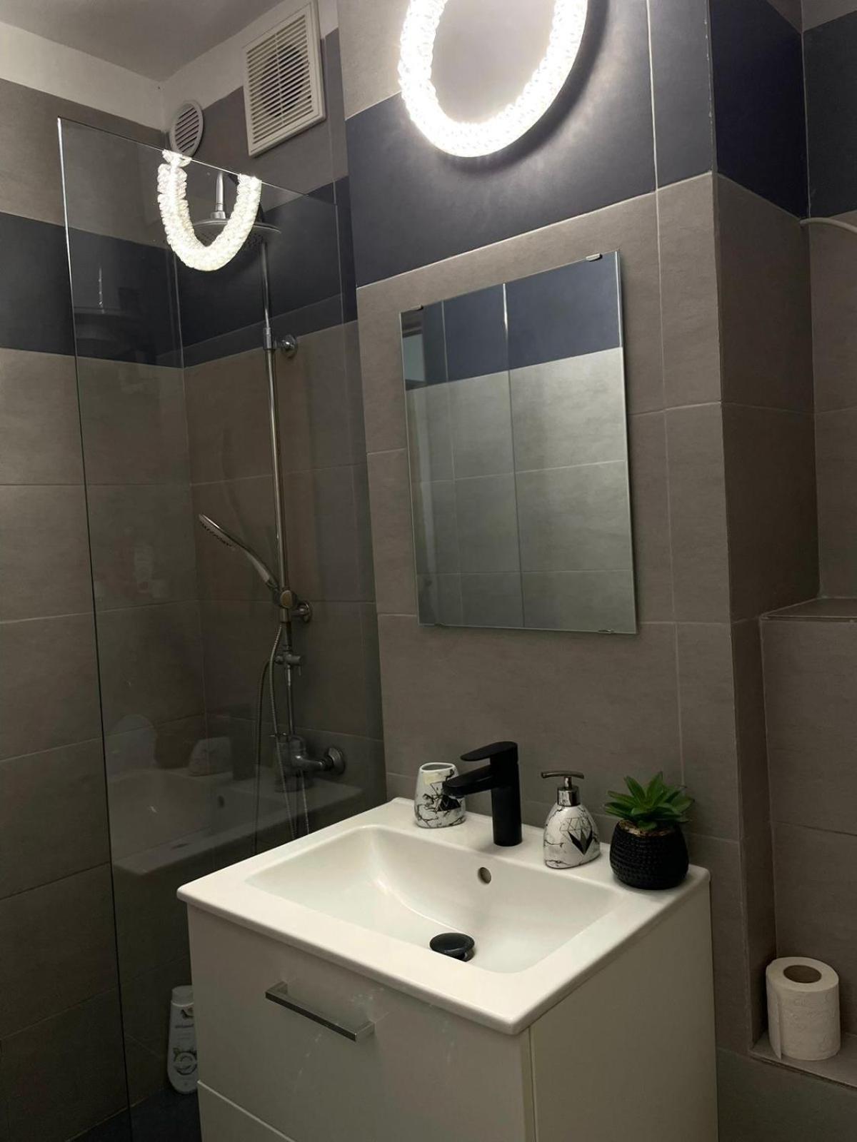 Apartament Inu Orşova エクステリア 写真